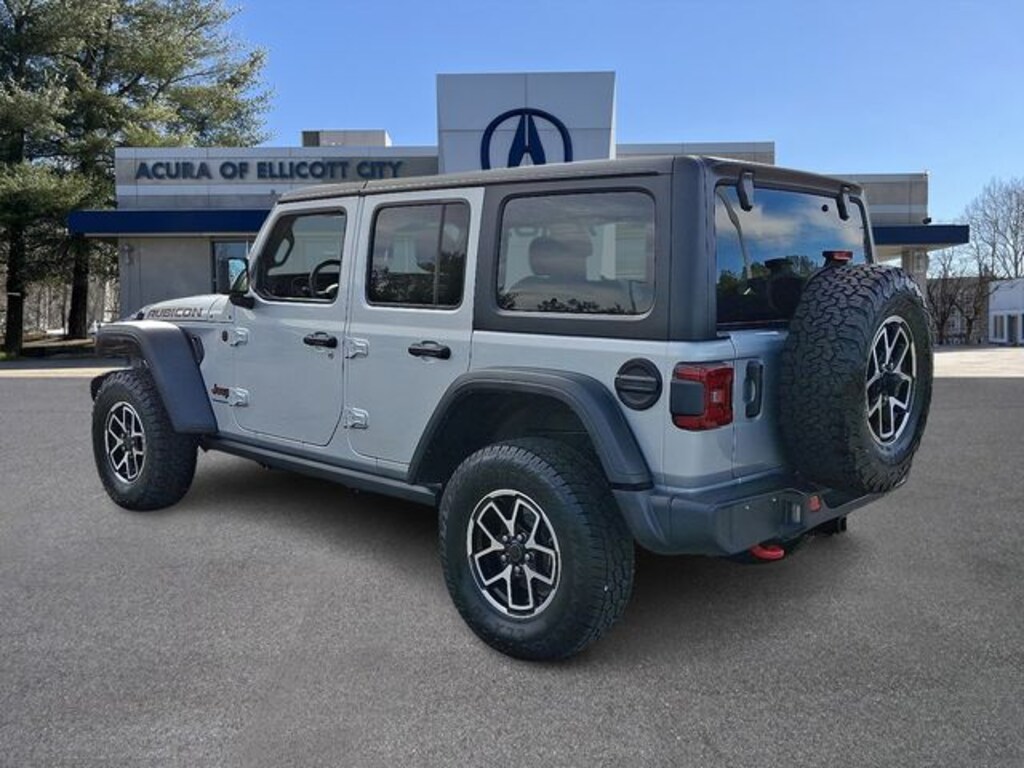 Used 2024 Jeep Wrangler Rubicon SUV