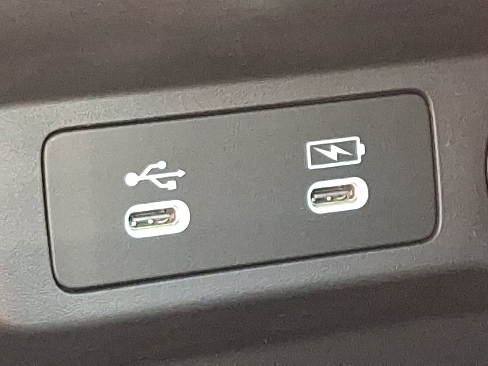 2025 Acura ADX Base - Photo 17