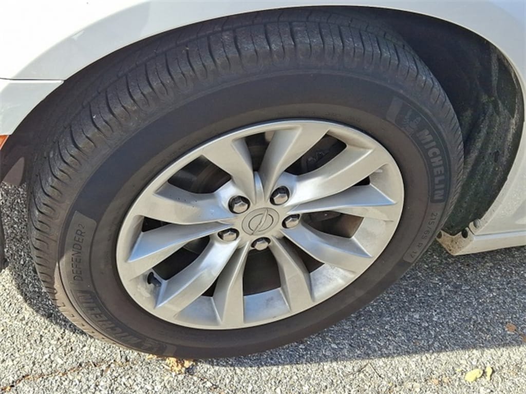 Used 2015 Chrysler 300 Limited Sedan