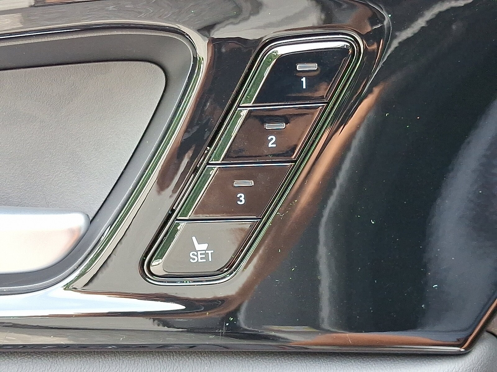 2026 Acura MDX A-Spec Package - Photo 18
