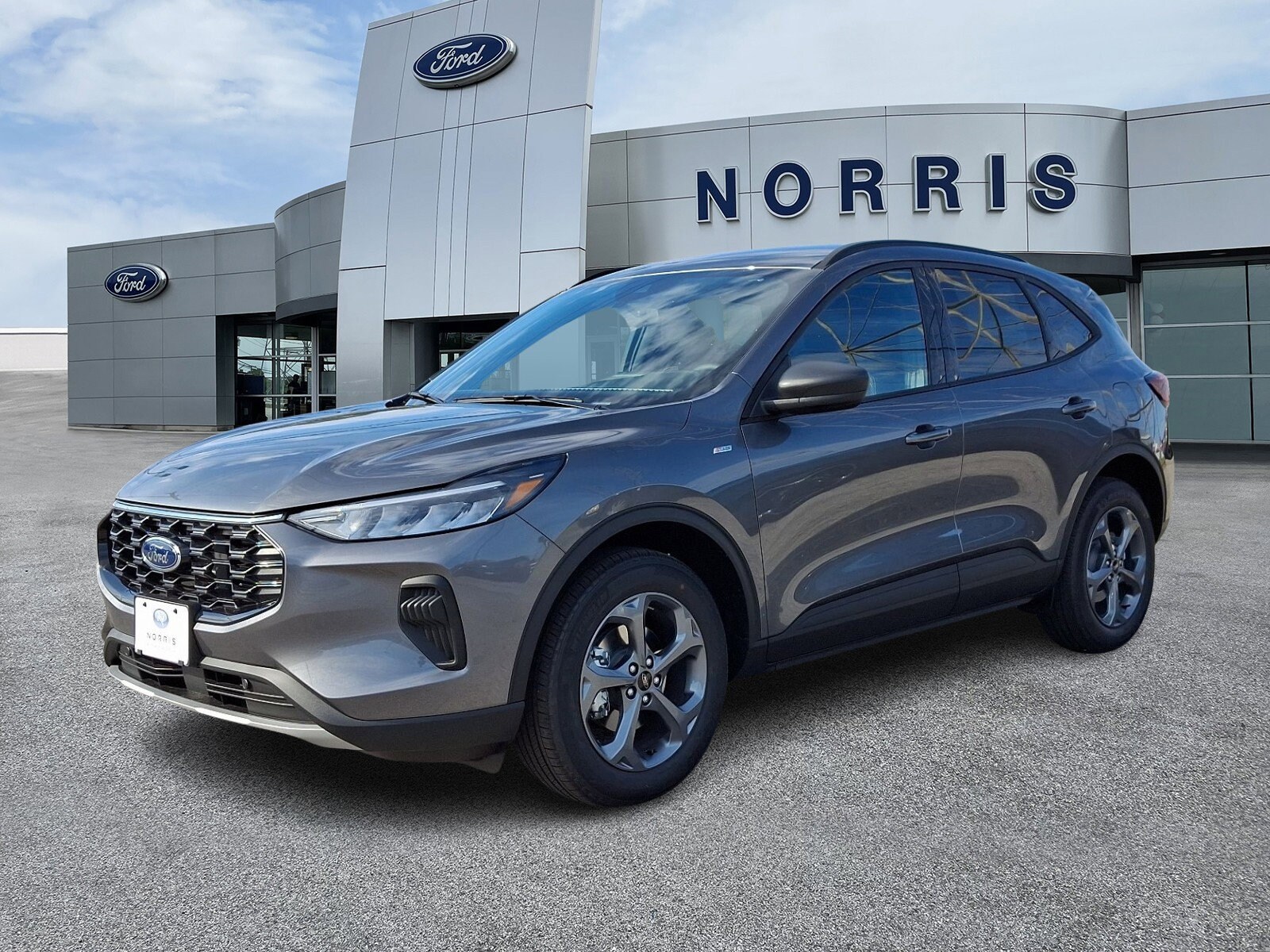 2025 Ford Escape ST-Line photo 2