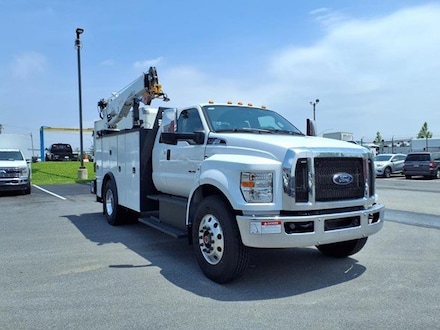 2025 Ford F750 Truck SuperCab