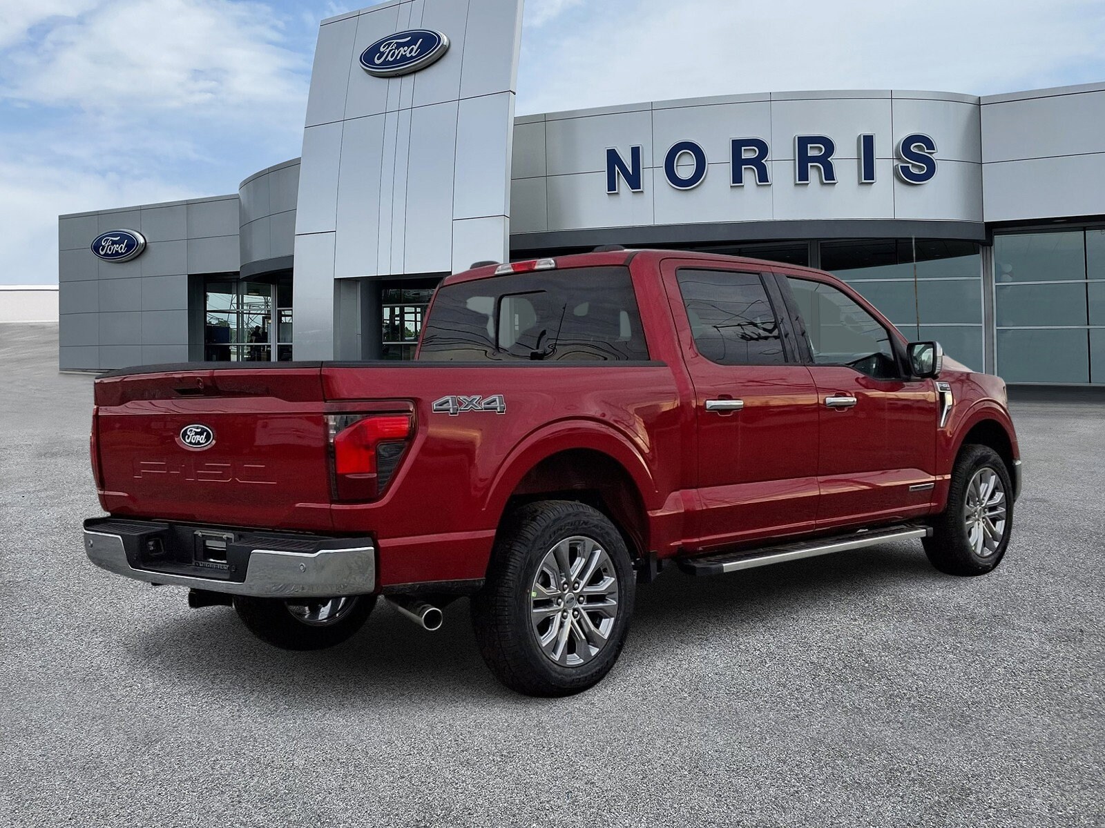 2025 Ford F-150 XLT photo 4