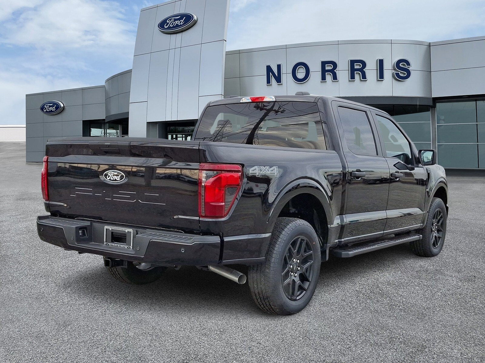 2025 Ford F-150 STX photo 4