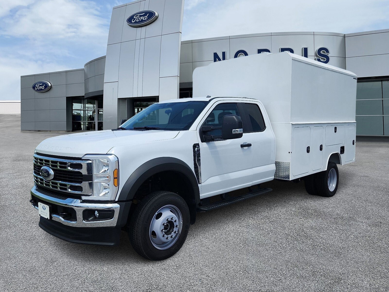 2024 Ford F-450 XL photo 2