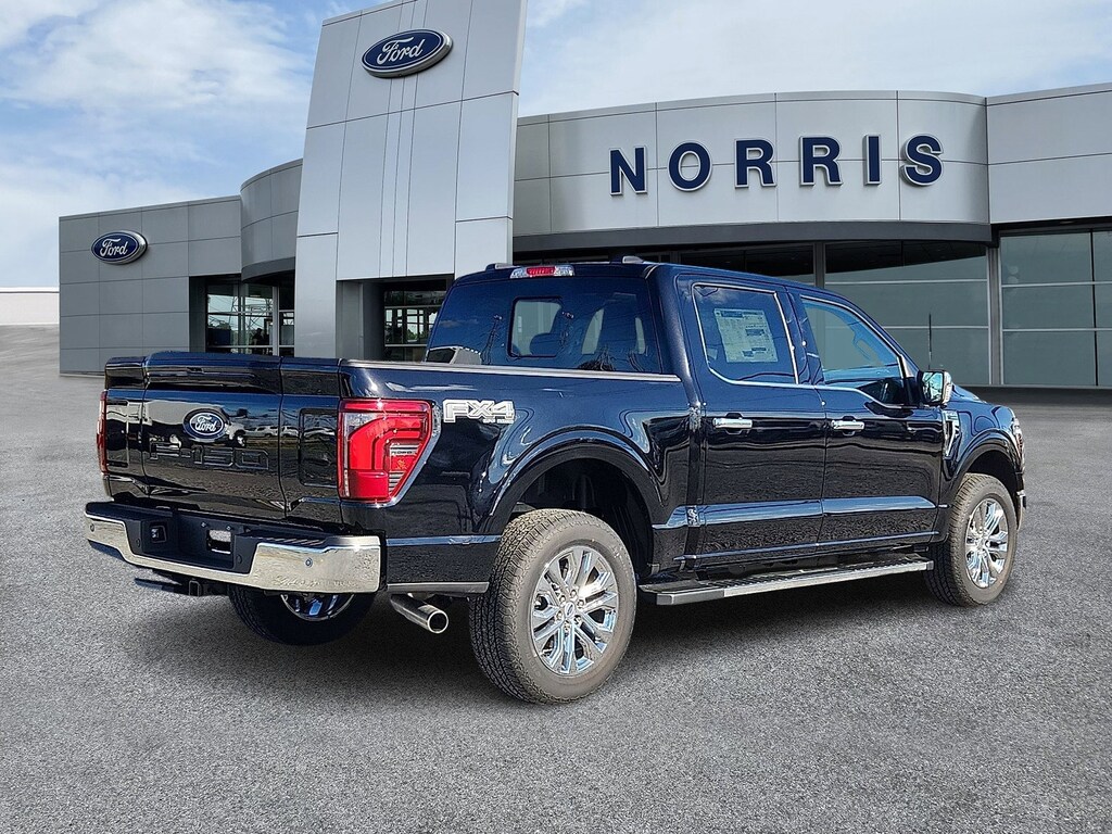 New 2025 Ford F-150 LARIAT Truck SuperCrew Cab