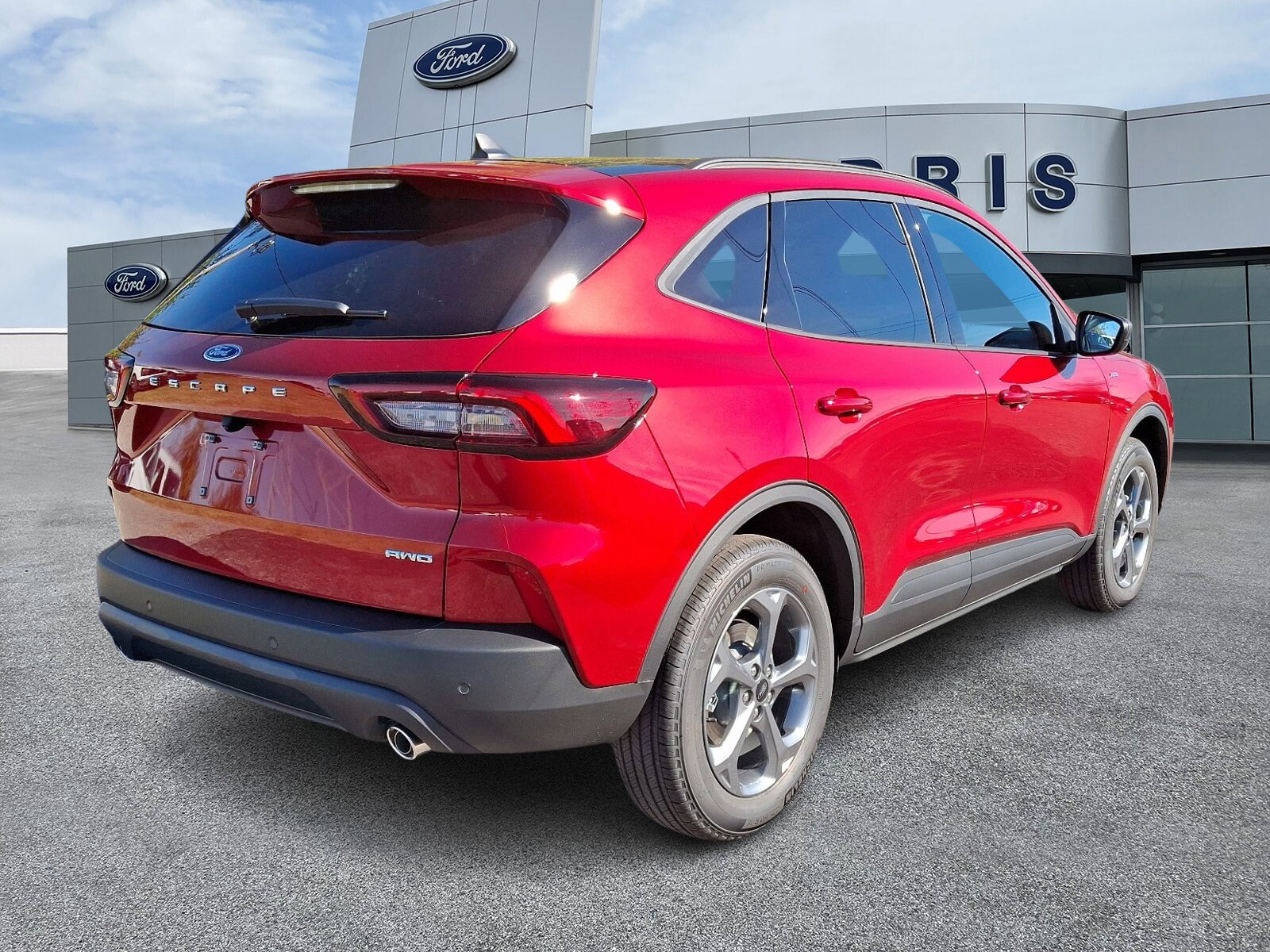 2025 Ford Escape ST-Line photo 4