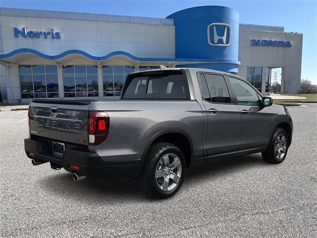 2025 Honda Ridgeline TrailSport photo 4