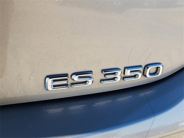 2019 Lexus ES 350 photo 4