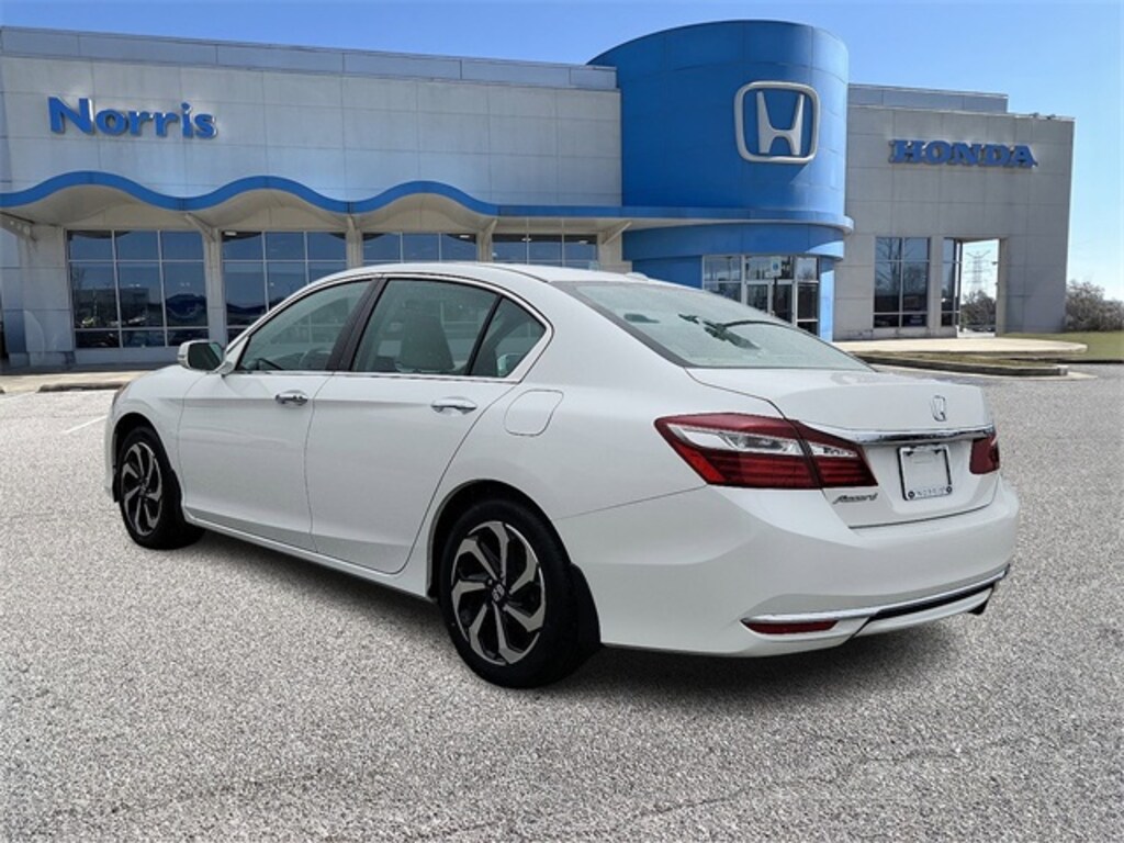 Used 2017 Honda Accord EX-L Sedan