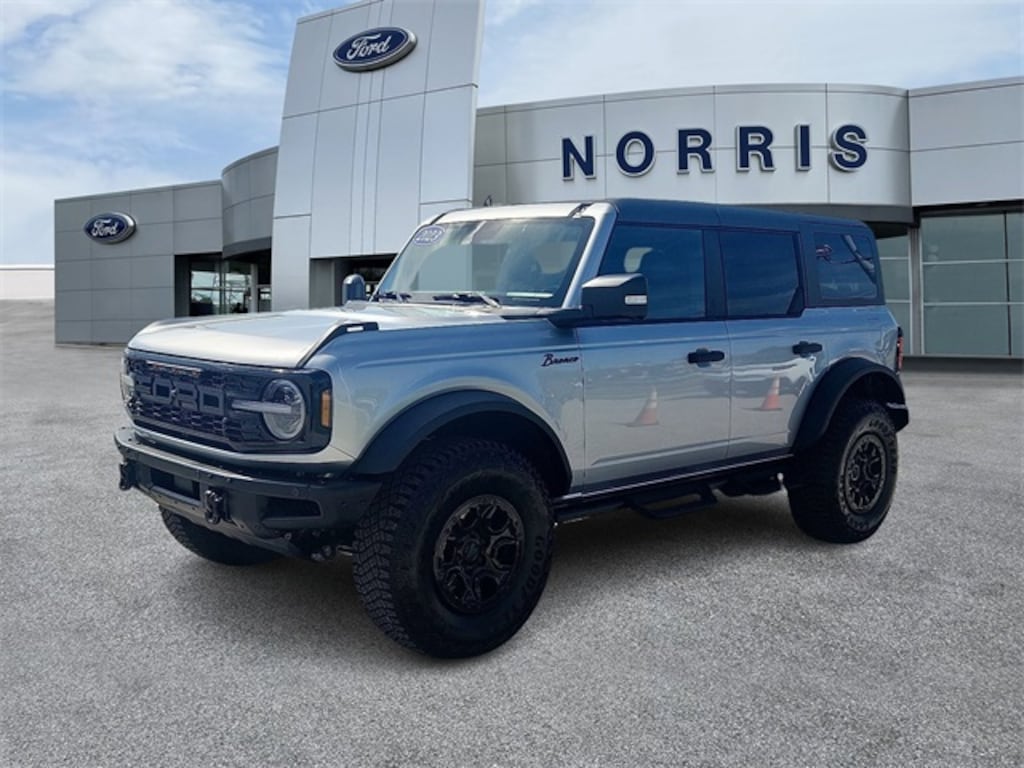 Used 2023 Ford Bronco Badlands SUV