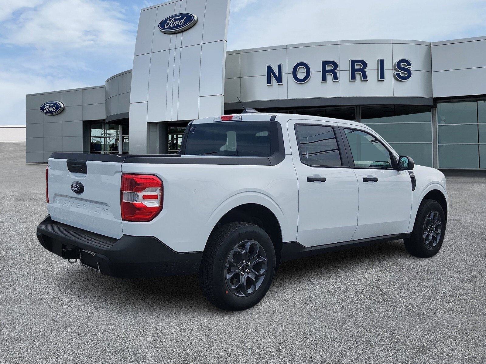 2025 Ford Maverick XLT photo 3