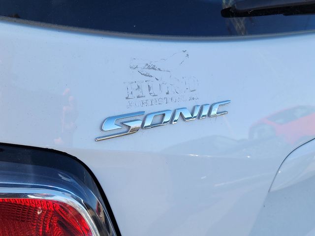 2020 Chevrolet Sonic LT photo 4