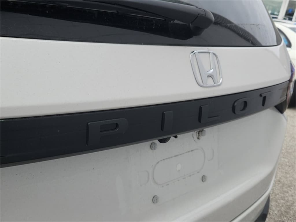 Certified 2025 Honda Pilot EX-L SUV