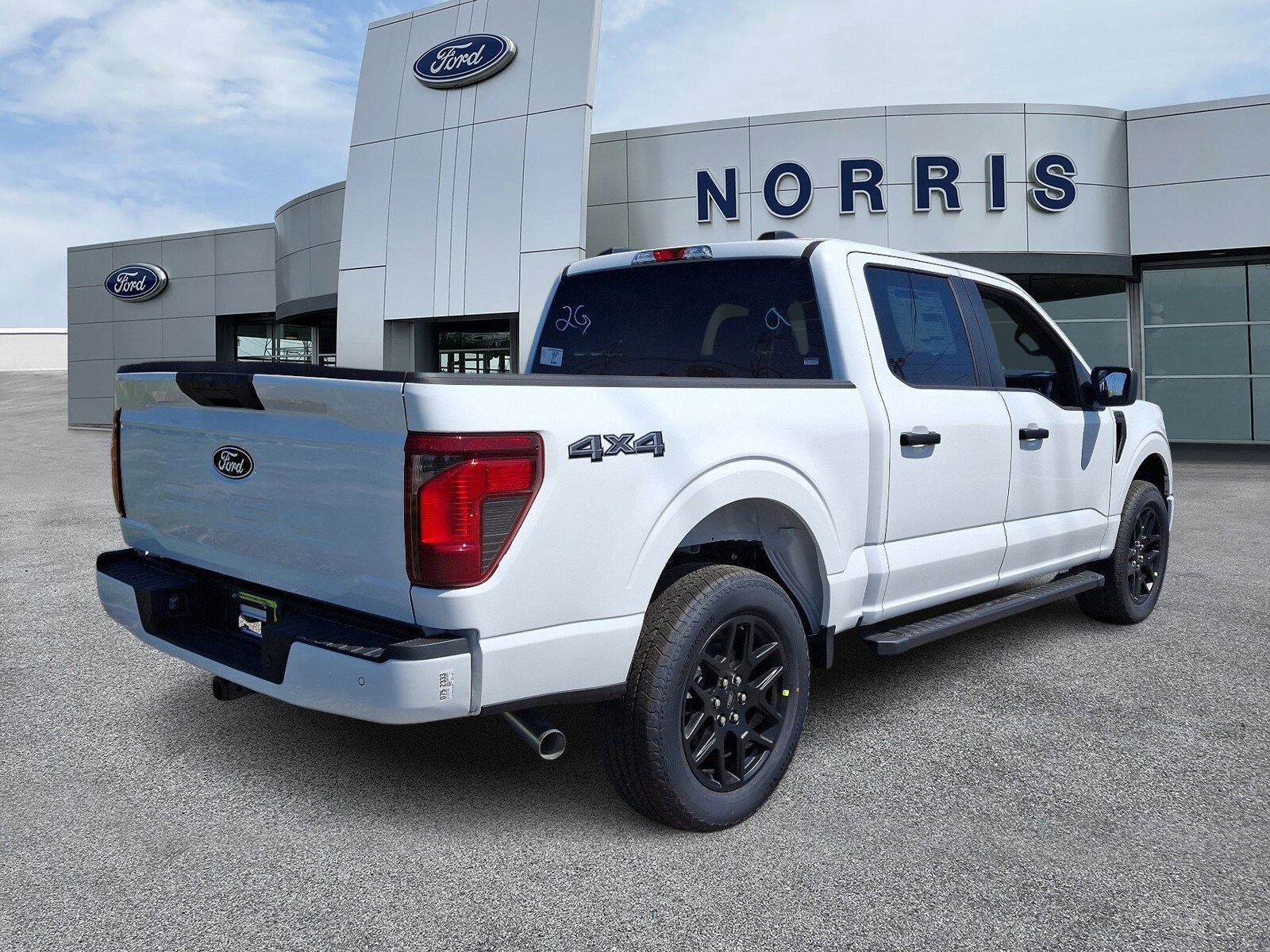2025 Ford F-150 STX photo 4