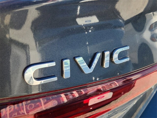 2025 Honda Civic Sport photo 3