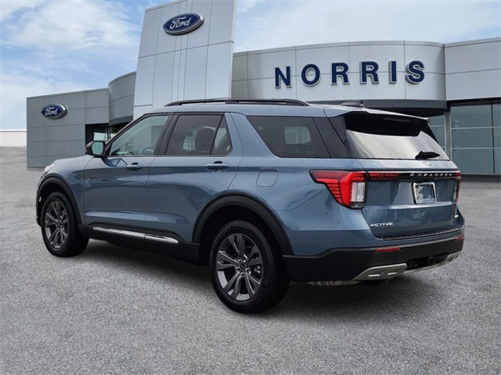 Used 2025 Ford Explorer Active SUV