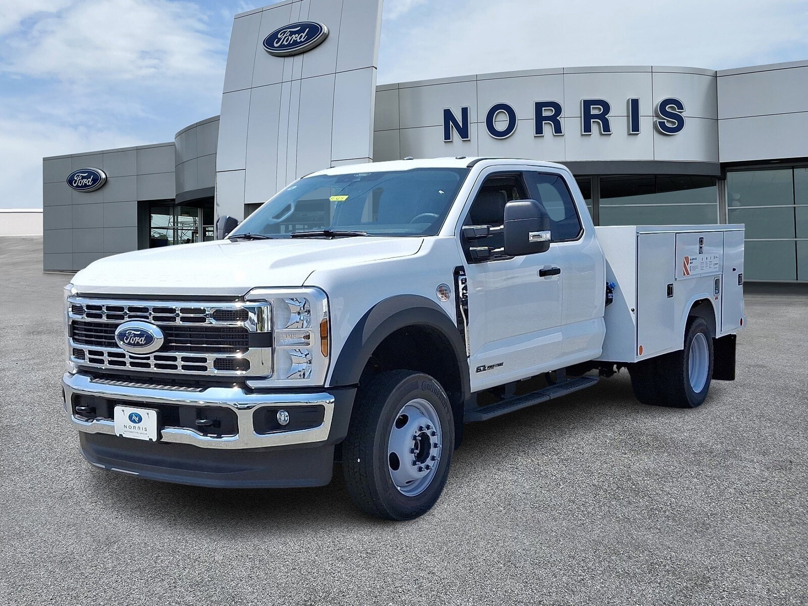 2025 Ford F-450 XL photo 2