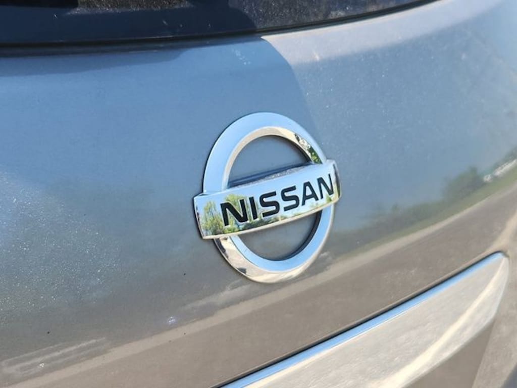 Used 2011 Nissan Rogue SV SUV