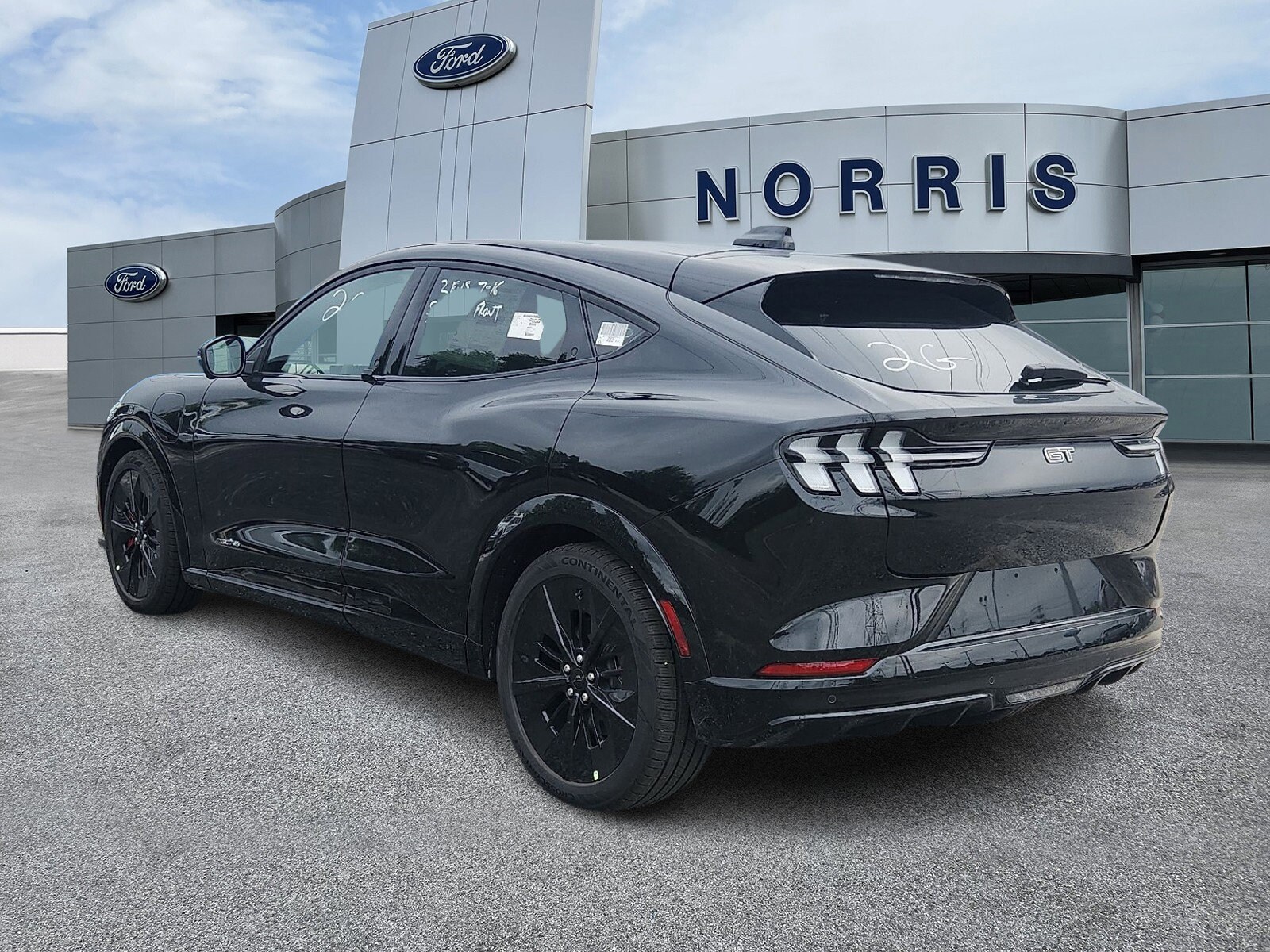 2025 Ford Mustang Mach-E GT photo 2