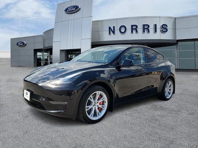 Used 2024 Tesla Model Y Long Range with VIN 7SAYGDEE1RA245401 for sale in Dundalk, MD