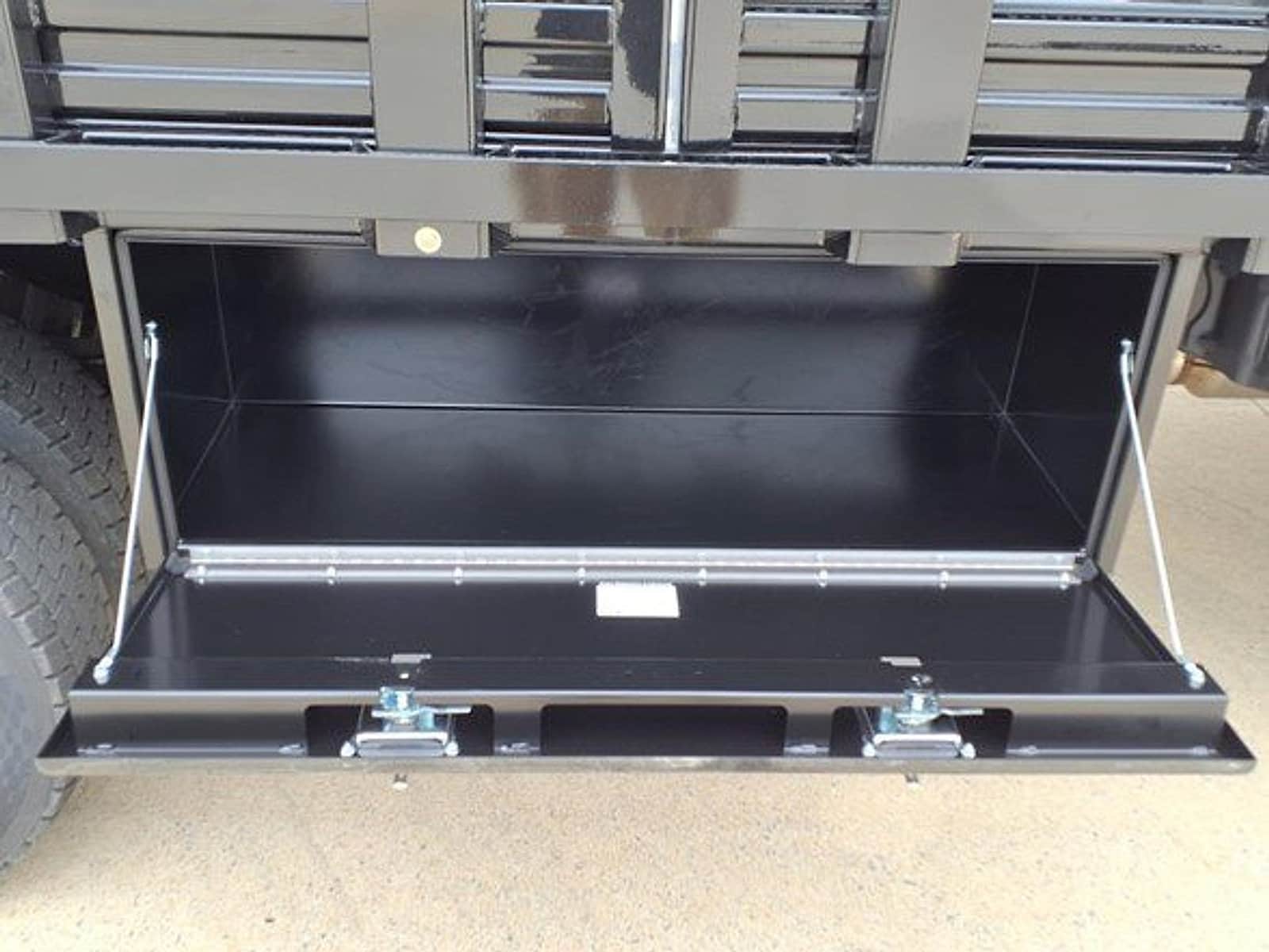 2024 Ford F-450 Super Duty Chassis Cab XL - Photo 8