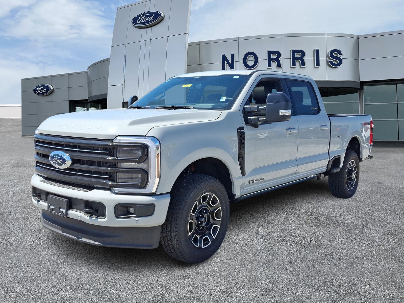 2025 Ford F-250 Platinum photo 2