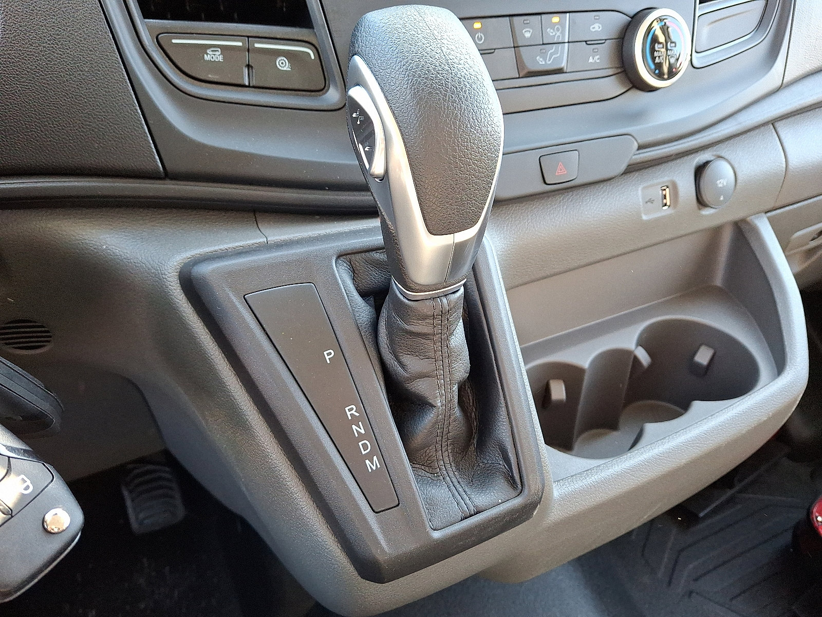 2024 Ford Transit Cutaway Base - Photo 8