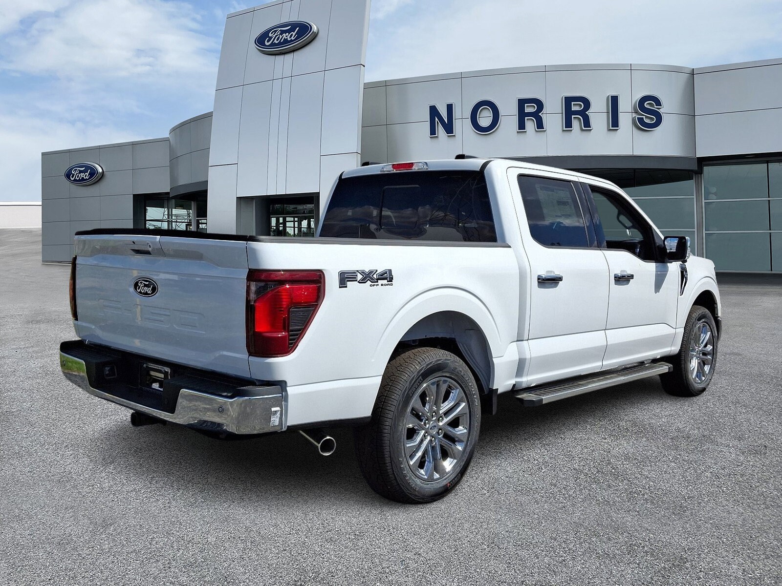 2025 Ford F-150 XLT photo 4