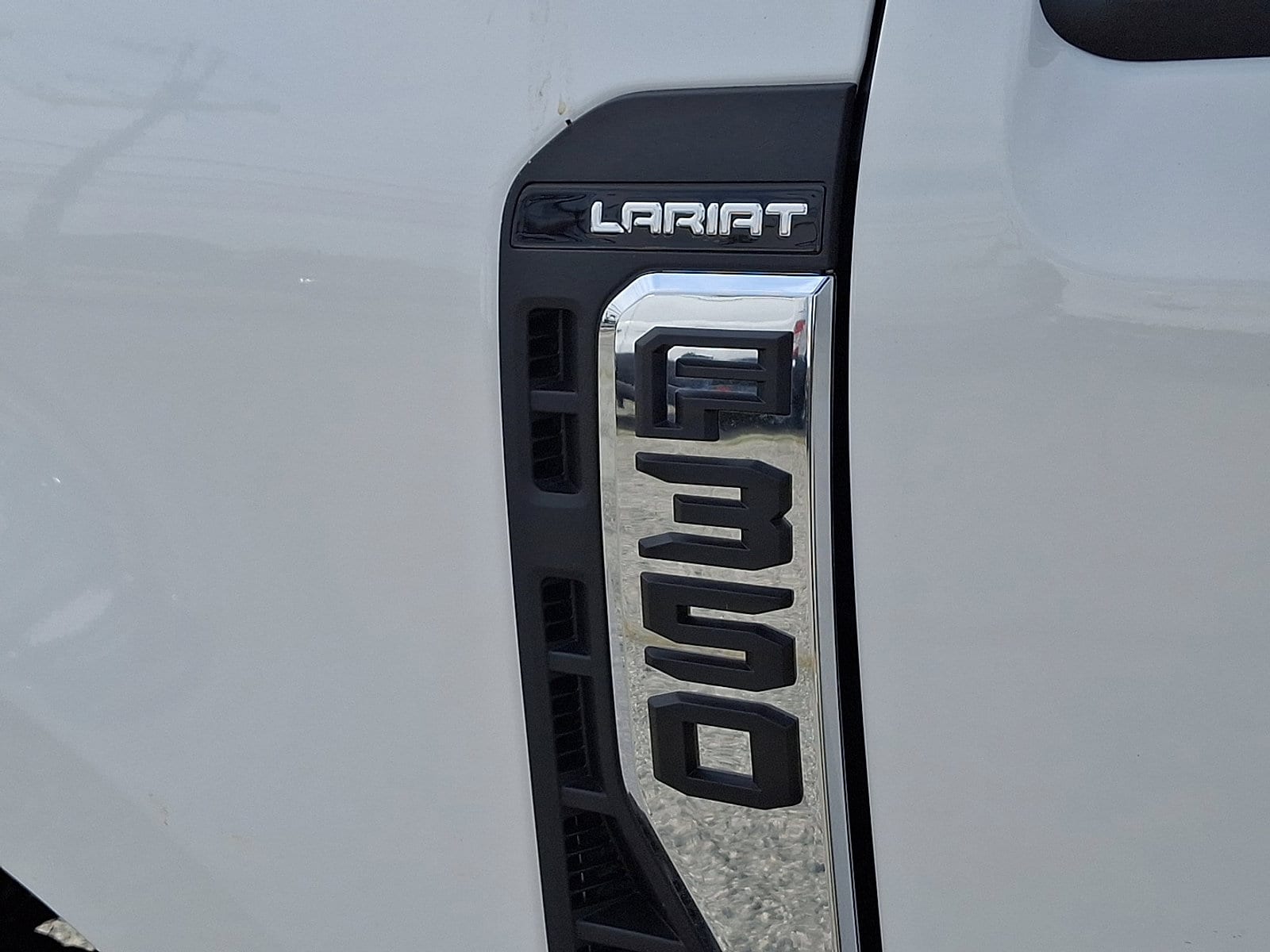 2025 Ford F-350 Super Duty Lariat - Photo 19