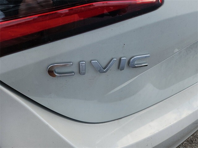 2025 Honda Civic Sport Hatchback photo 4