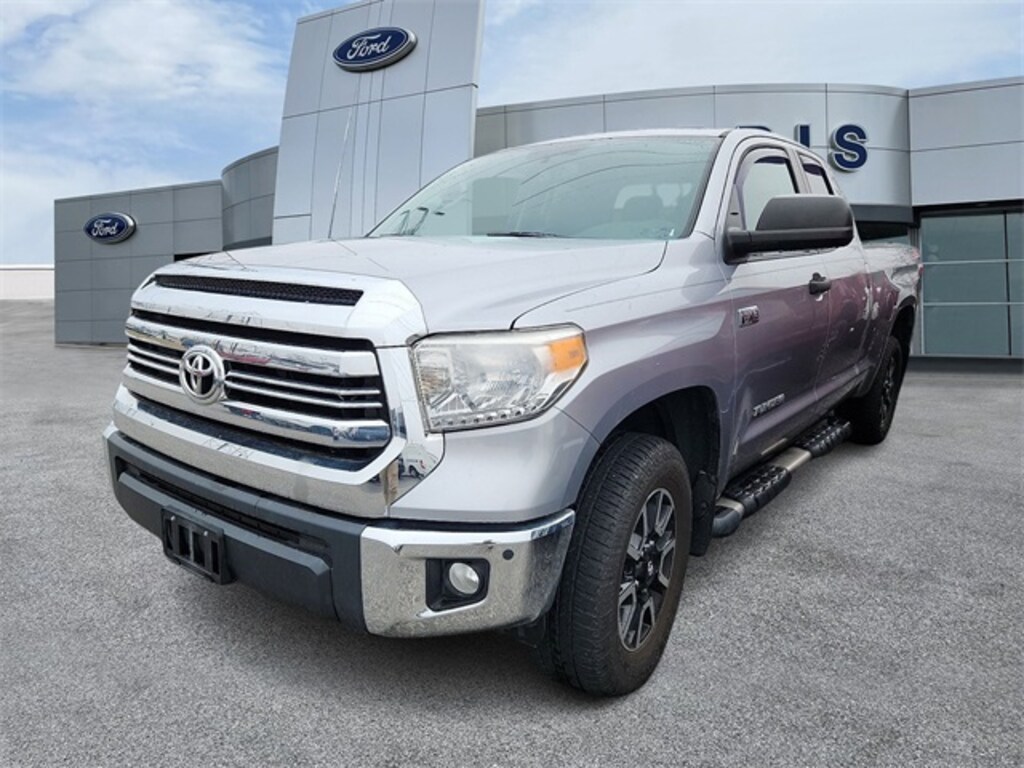 Used 2017 Toyota Tundra Truck