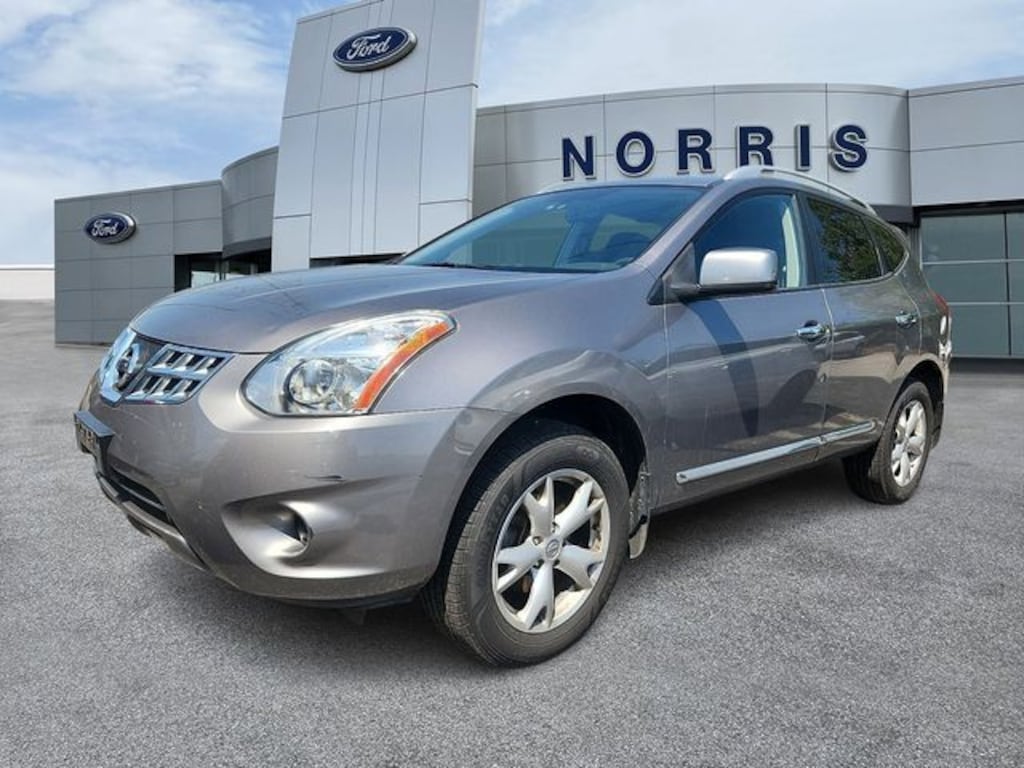 Used 2011 Nissan Rogue SV SUV
