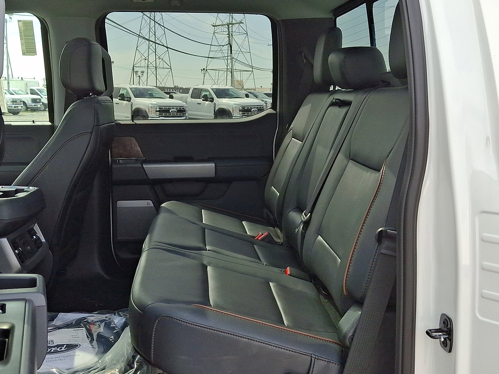 2025 Ford F-350 Super Duty Lariat - Photo 6