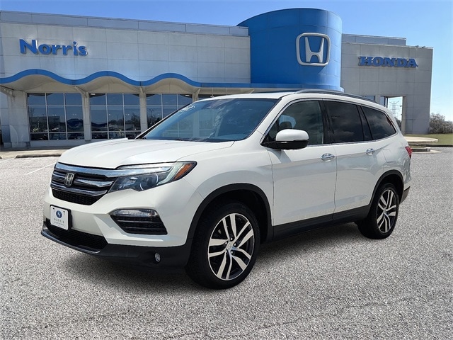 Used 2017 Honda Pilot Touring with VIN 5FNYF6H9XHB013651 for sale in Dundalk, MD