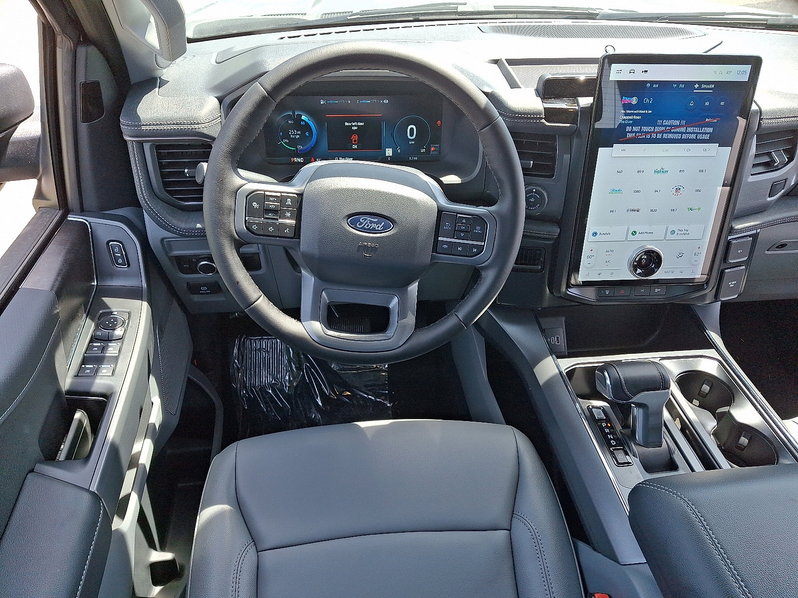 2025 Ford F-150 Lightning Flash - Photo 7