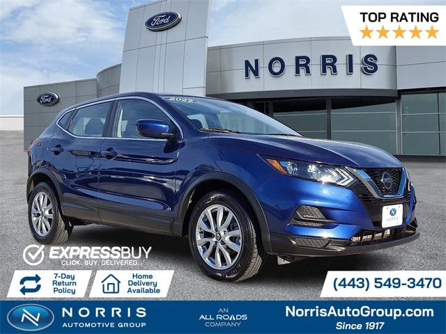 2022 Nissan Rogue Sport S's photo