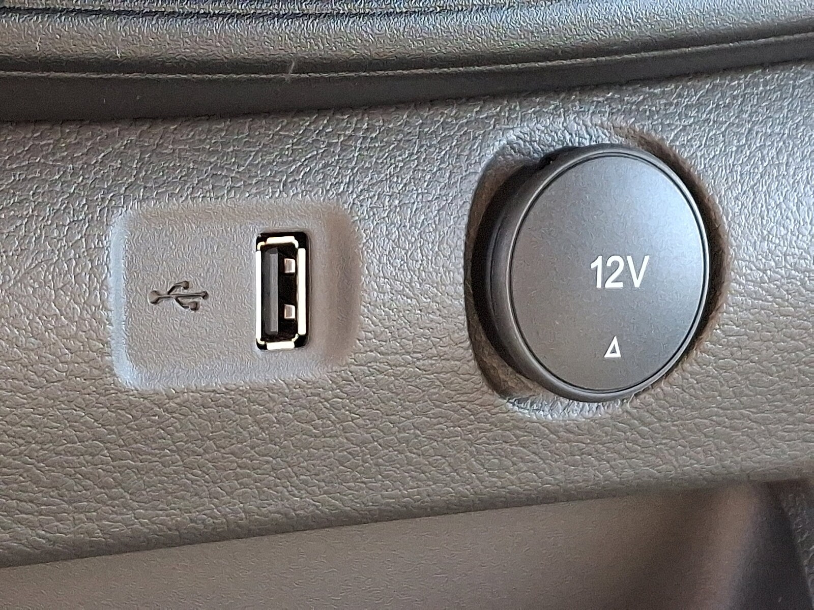 2024 Ford Transit Cutaway Base - Photo 14