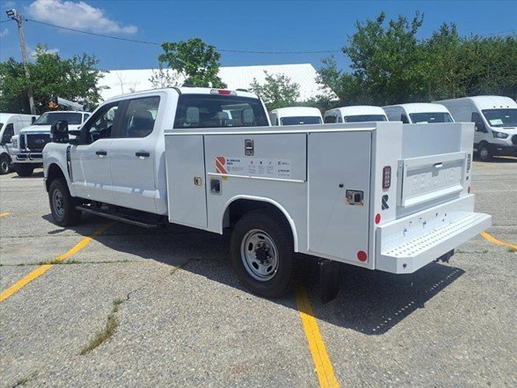 New 2026 Ford Super Duty F-250 SRW Truck Crew Cab
