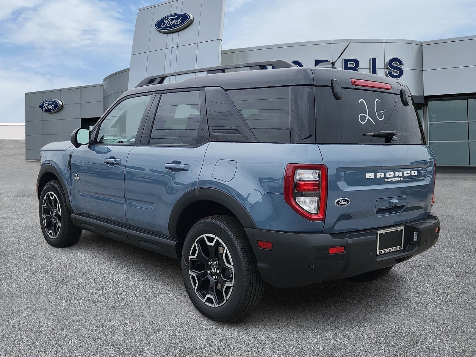 2025 Ford Bronco Sport Outer Banks photo 3