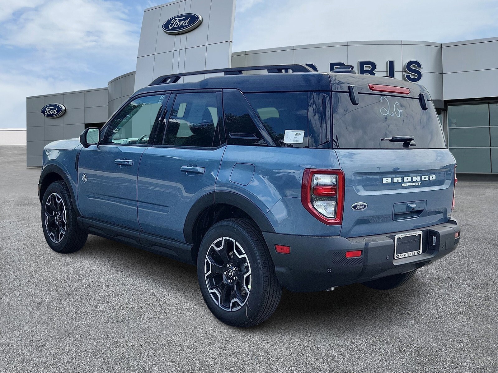 2025 Ford Bronco Sport Outer Banks photo 2