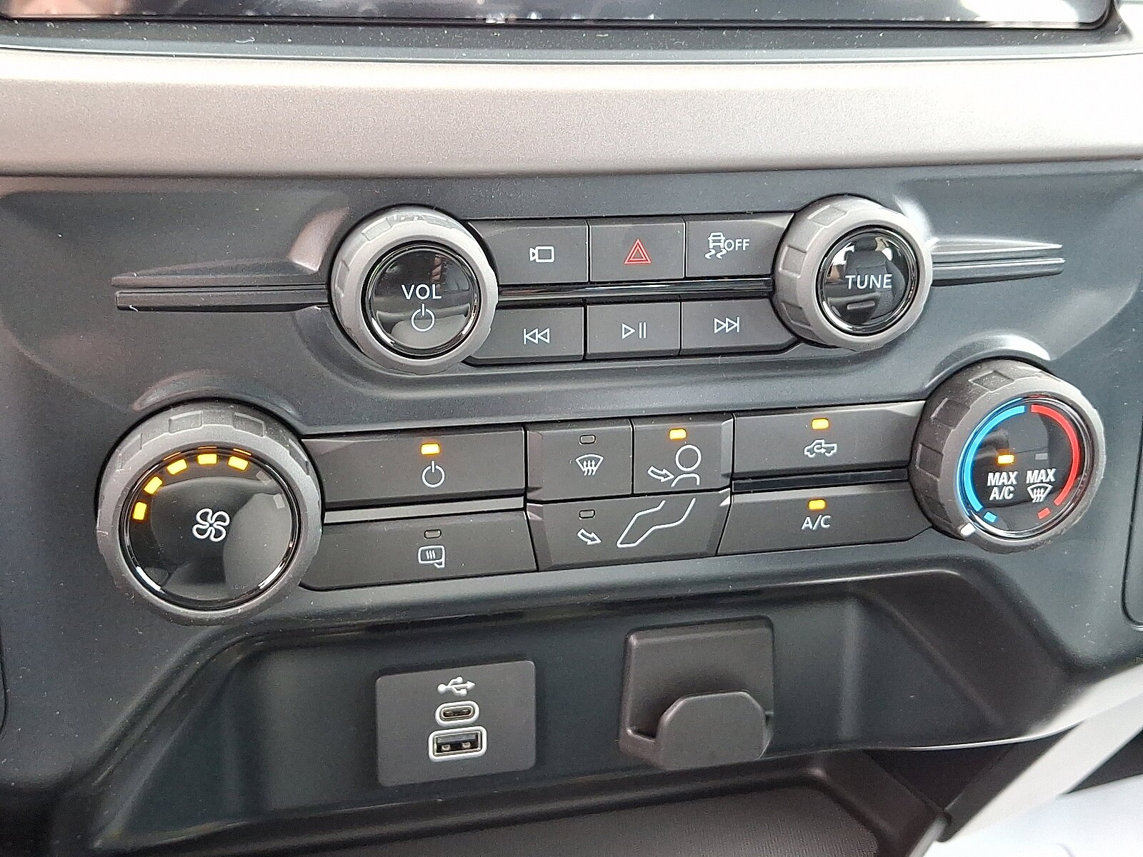 2025 Ford F-150 XL - Photo 8