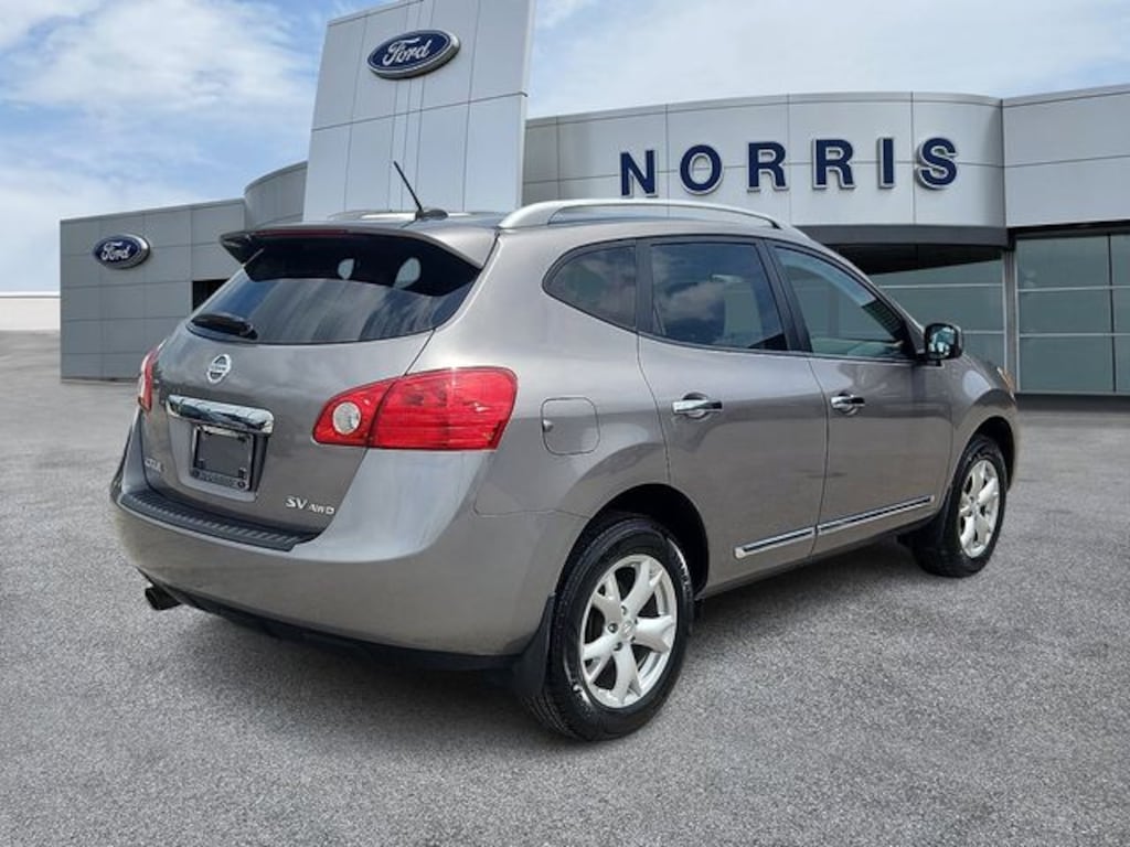 Used 2011 Nissan Rogue SV SUV