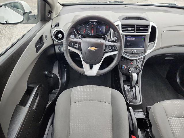 2020 Chevrolet Sonic LT photo 4