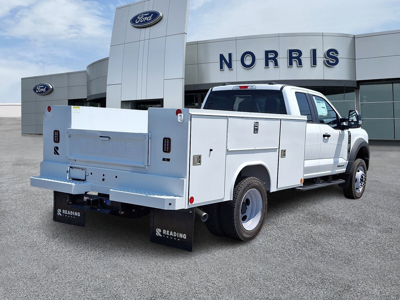 2025 Ford F-450 XL photo 4