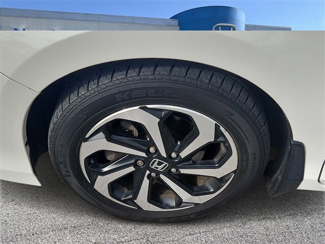 2017 Honda Accord EX-L photo 2