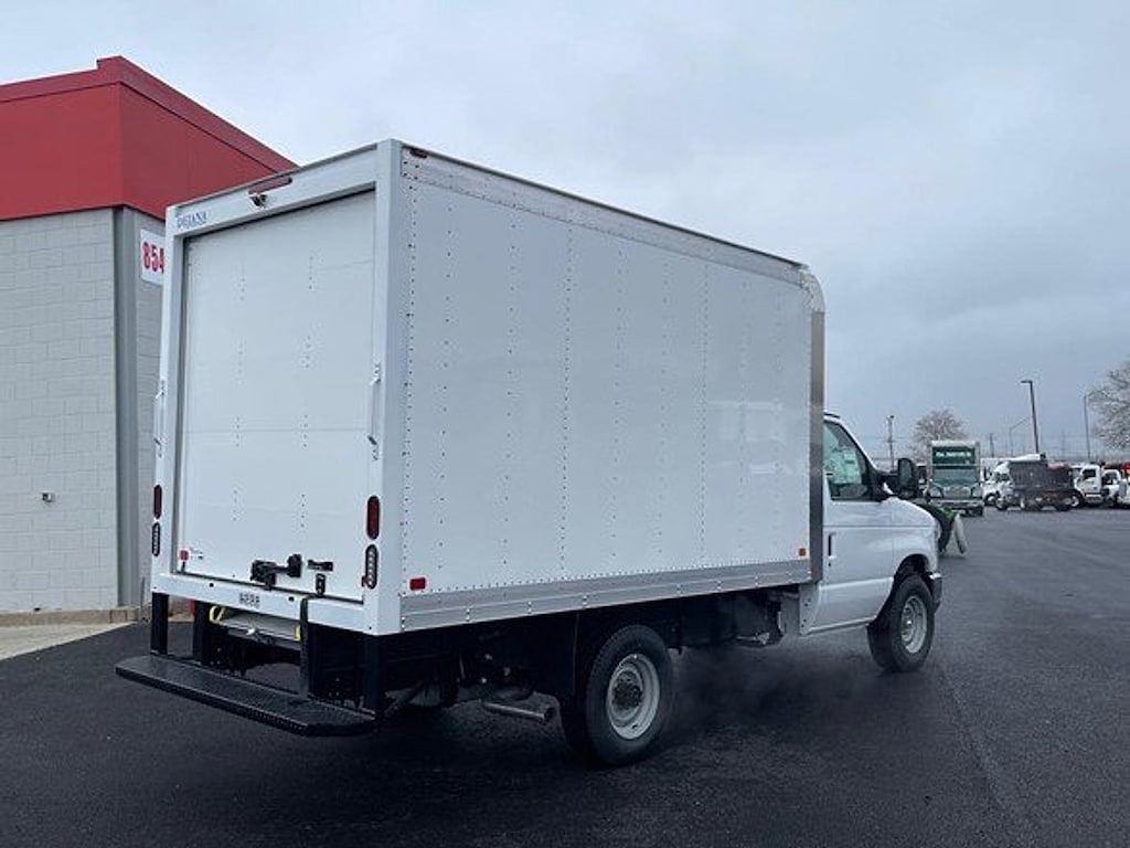 New 2024 Ford E-Series Cutaway Truck