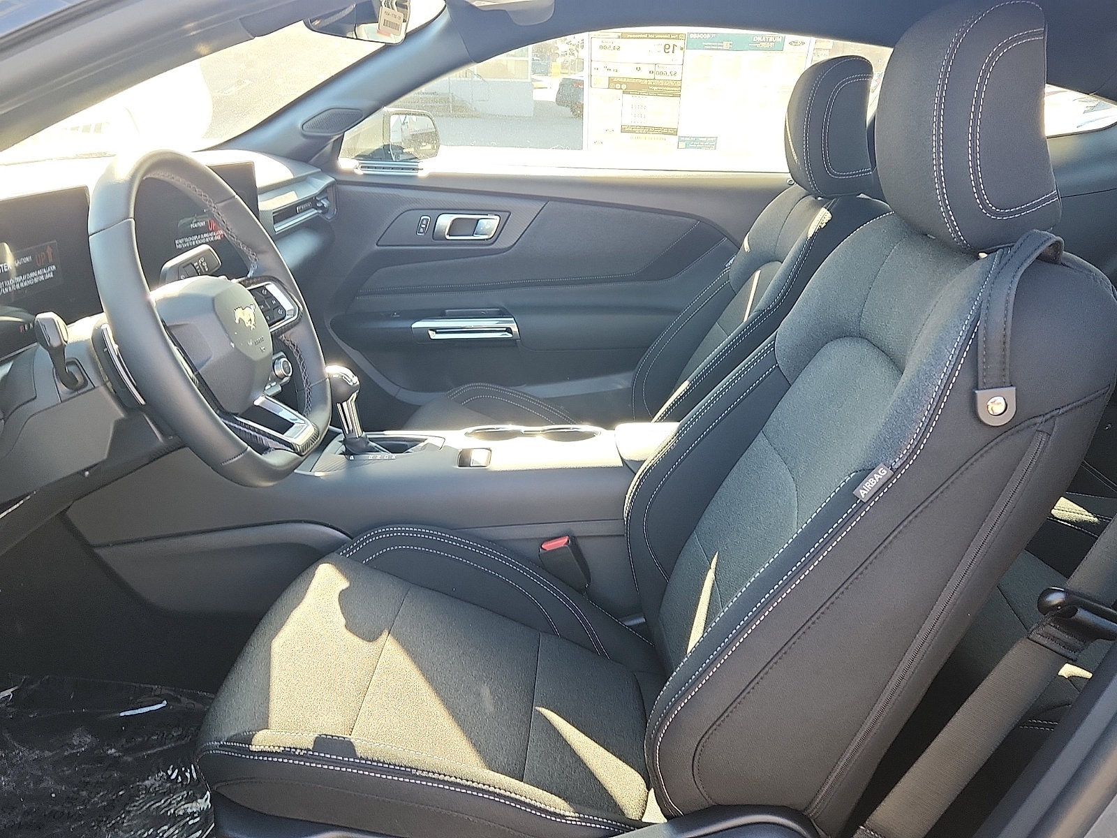 2026 Ford Mustang GT Fastback - Photo 9