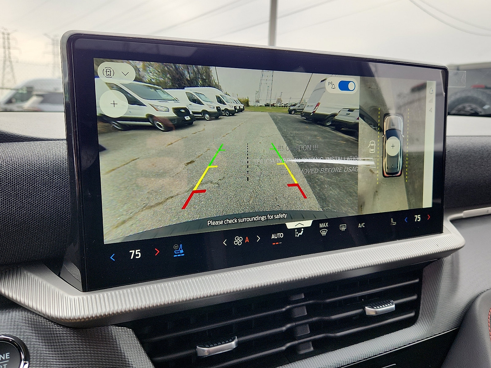 2026 Ford Explorer ST - Photo 14