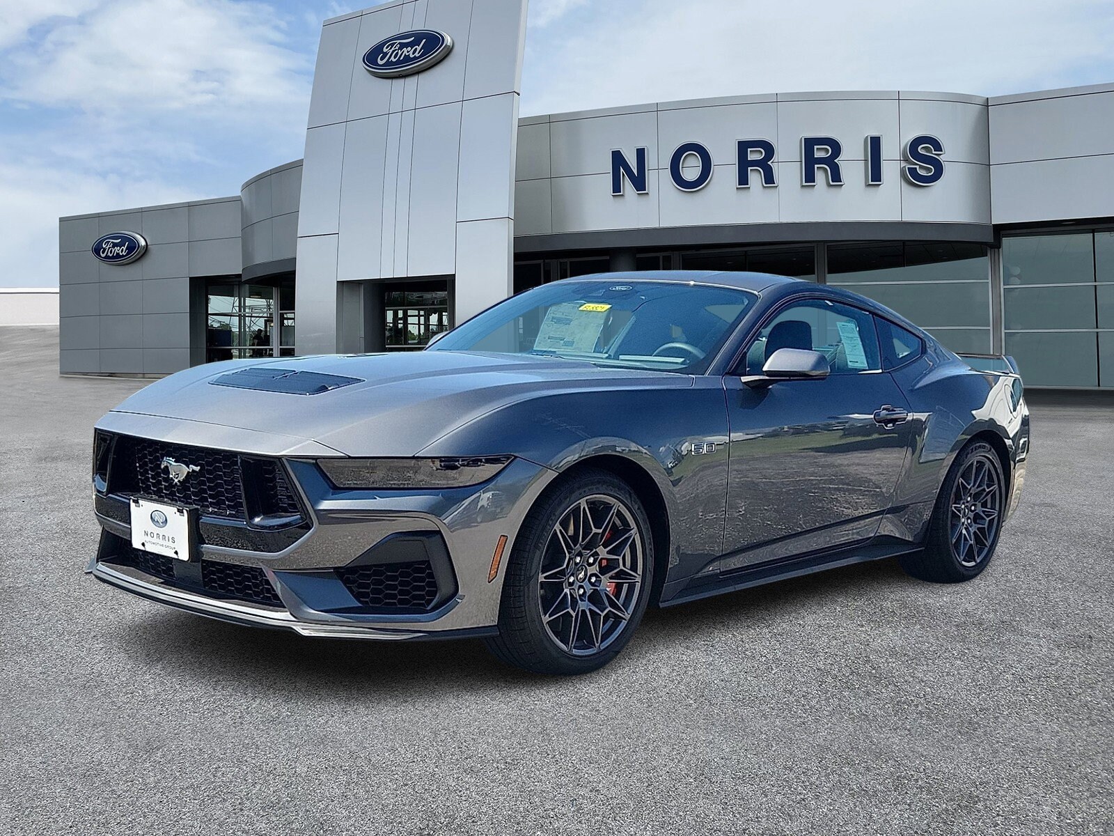 2025 Ford Mustang GT photo 2